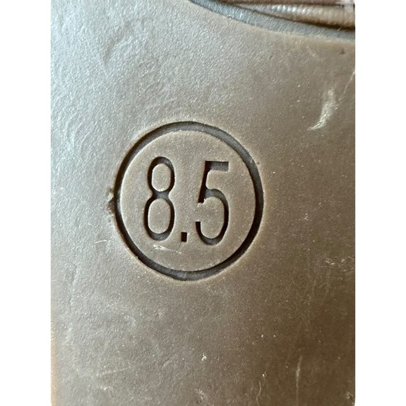 Torrid Womens PERFORATED Wedge Shootie Faux Leather Peep Toe Sandal Size 8.5WW - Picture 2 of 7